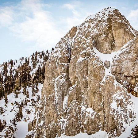 The Summit 66 Hotel Old Mammoth Exterior photo