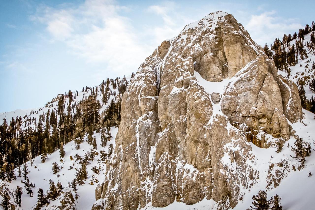 The Summit 66 Hotel Old Mammoth Exterior photo